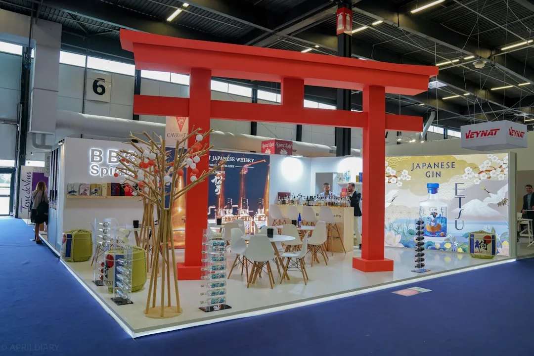 瑜伽垫与瑜伽球材质对比：家用训练与瑜伽工作室选型指南